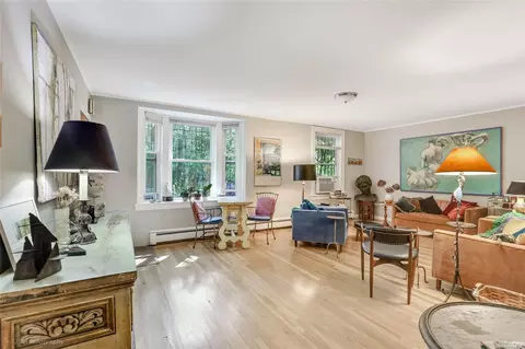 40-12 44th St, Sunnyside, NY 11104