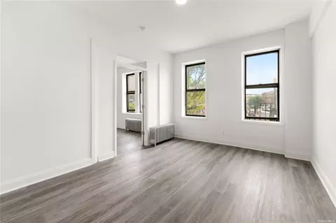 17 Pennsylvania Ave #10, Brooklyn, NY 11207