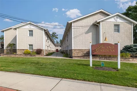 490 Main St #9A, Farmingdale, NY 11735