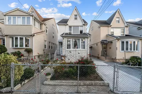 123-10 116th Ave, New York, NY 11420