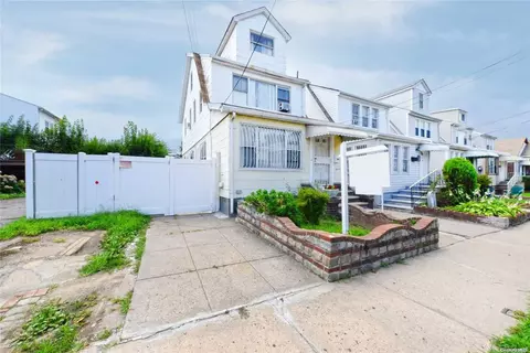 6142 Parsons Blvd, New York, NY 11365