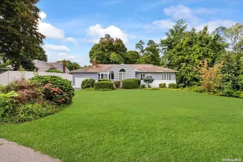 23 Old Northport Rd, Huntington, NY 11743