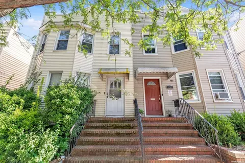 57-47 64th St, New York, NY 11378