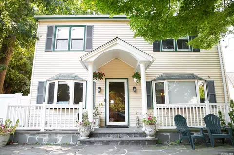 27 Johnston St, Locust Valley, NY 11560