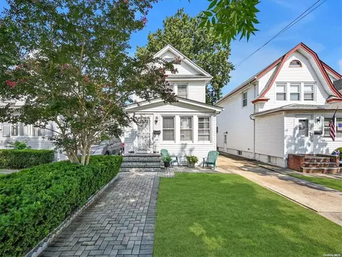 221-57 92 Ave, New York, NY 11428