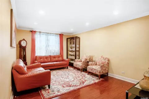 3304 Juction Blvd #4S, New York, NY 11372