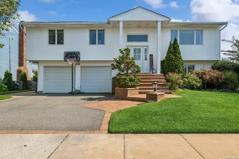 3109 Hewlett Ave, Merrick, NY 11566