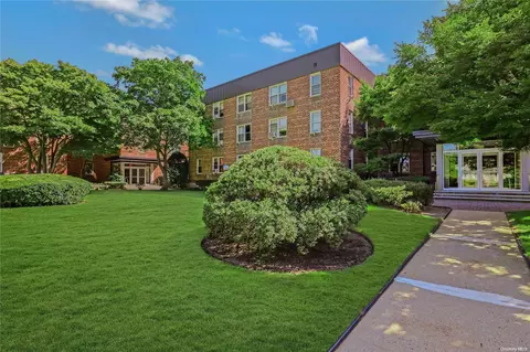 530 Dubois #2C, Valley Stream, NY 11581