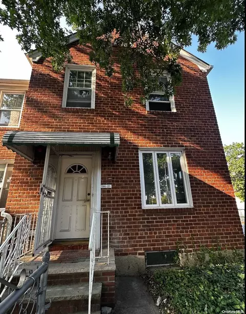 196-21 Station Rd, New York, NY 11358