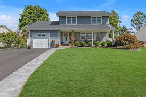 165 Fifty Acre South Rd, Smithtown, NY 11787