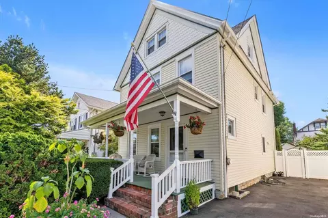 69 Centre Ave, East Rockaway, NY 11518