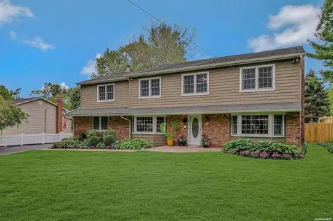 20 Old Northport Rd, Huntington, NY 11743
