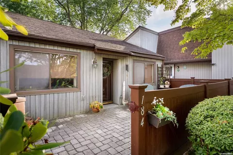 184 Strathmore Gate Dr #184, Stony Brook, NY 11790