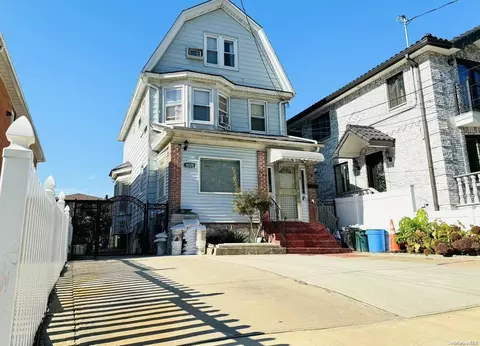 42-28 149th Pl, New York, NY 11355
