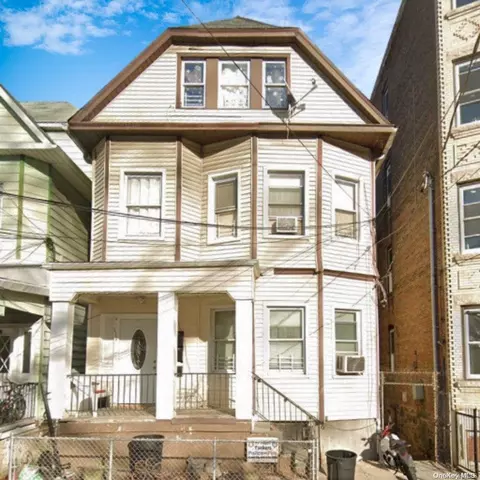 110 Saratoga Ave, Yonkers, NY 10705