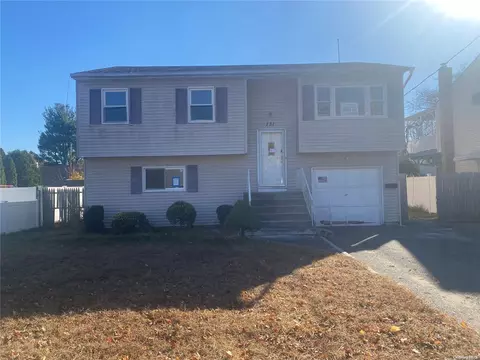 131 E 12th St, Huntington Station, NY 11746