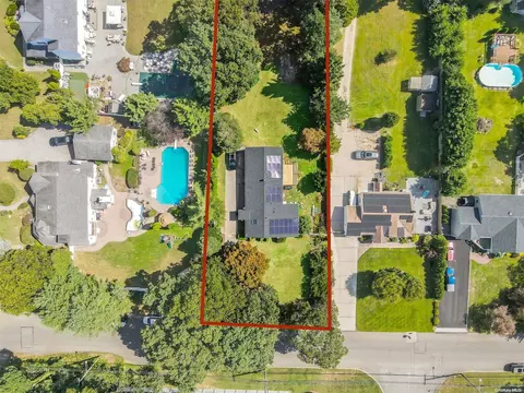 65 N Howell Ave, Centereach, NY 11720