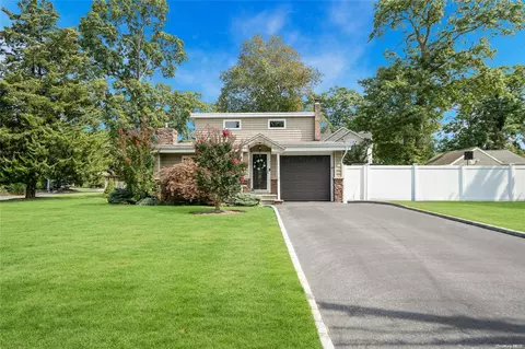 57 Matinecock Ave, East Islip, NY 11730