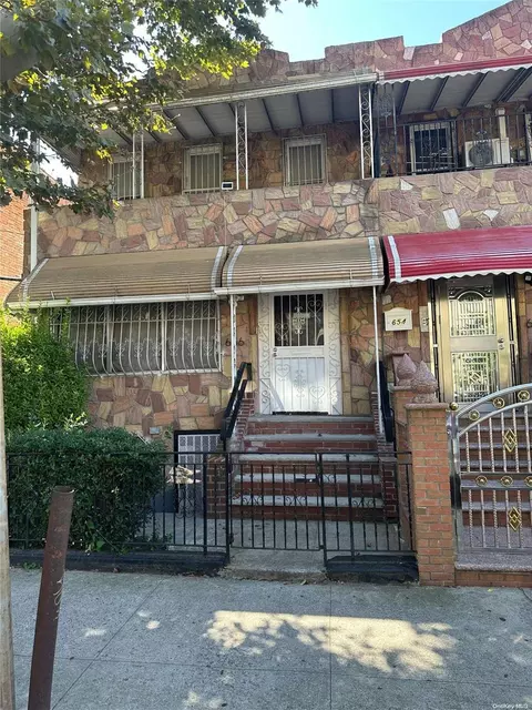 656 Schenck Ave, Brooklyn, NY 11207