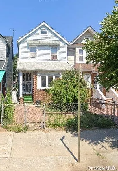172-03 89th Ave, New York, NY 11432
