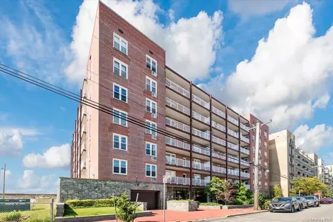 666 Shore Rd #5F, Long Beach, NY 11561