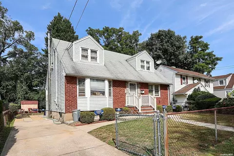 923 Broadway, North Hempstead, NY 11590