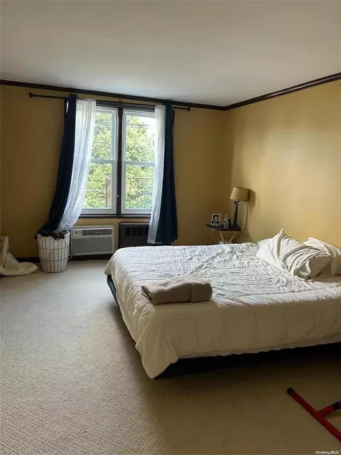504 Merrick Rd #2G, Lynbrook, NY 11563