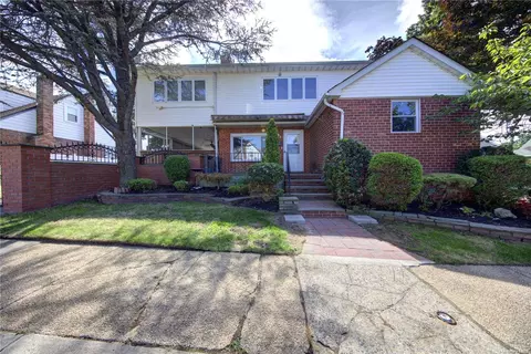 281 F St, Elmont, NY 11003