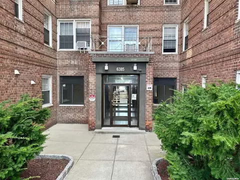 63-85 Woodhaven Blvd #3E, Rego Park, NY 11374