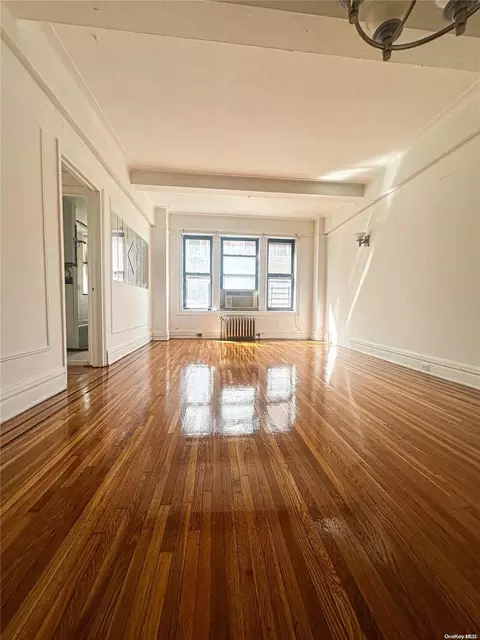 83-00 Talbot St #1-H, Kew Gardens, NY 11415