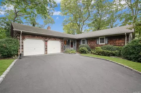 11 Woodland Rd, Miller Place, NY 11764