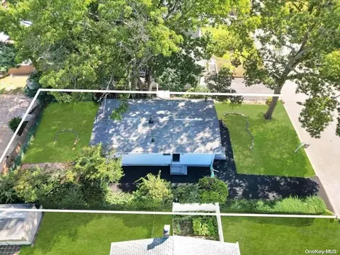 29 W 21st St, Deer Park, NY 11729