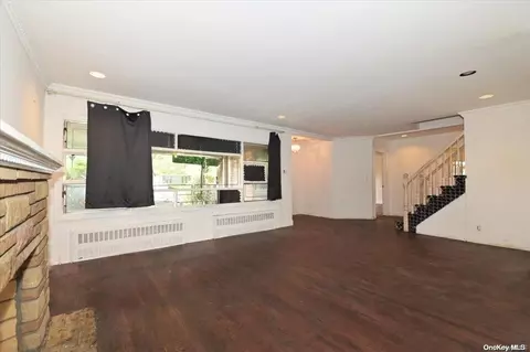 67-16 179th St, New York, NY 11365