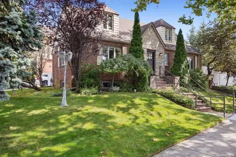 9-05 Whitestone Expy, New York, NY 11357