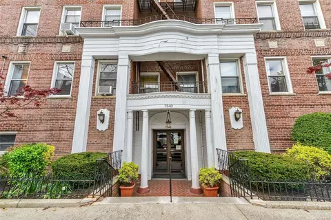 75-40 Austin St #6AR, New York, NY 11375