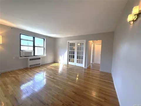 52-35 39th Rd #3A, Woodside, NY 11377