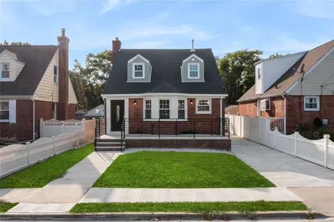 115-58 237th St, Hempstead, NY 11003