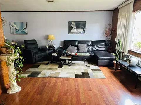 51-02 Weeks Ln, New York, NY 11365