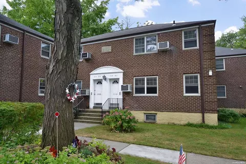 57-39 Marathon Pkwy #57-39, Little Neck, NY 11362