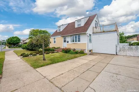 197 Hendrickson Ave, Valley Stream, NY 11580