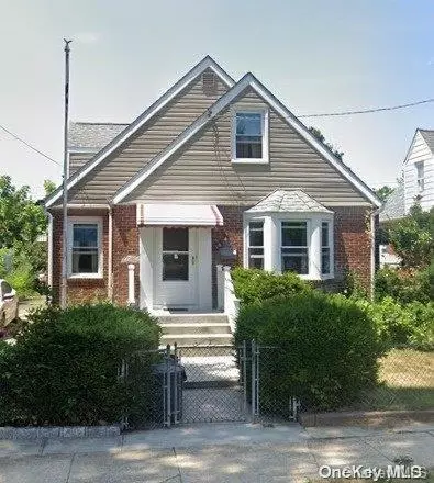 218 Doherty Ave, Elmont, NY 11003
