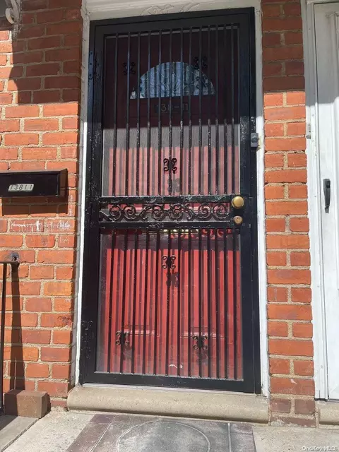 138-11 Jewel Ave #B, Flushing, NY 11367