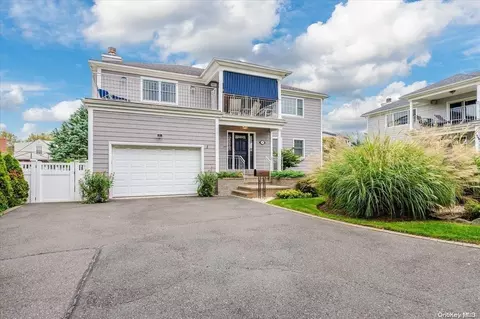 94 Flamingo St, Atlantic Beach, NY 11509