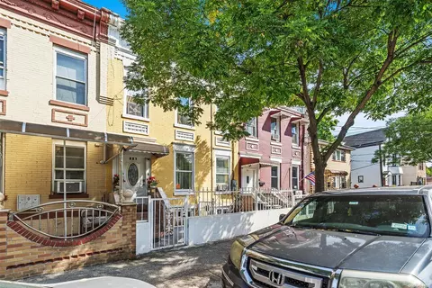 329 Ashford St, Brooklyn, NY 11208