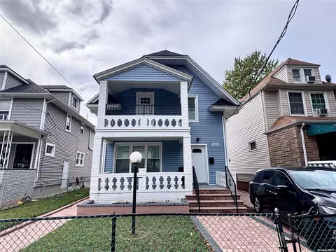 109-52 142 St, New York, NY 11435