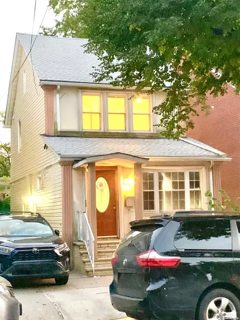 154-18 65th Ave, New York, NY 11367