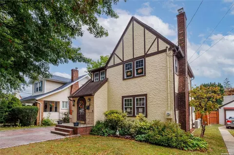 610 Stanton Ave, Baldwin, NY 11510