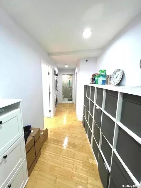 132-03 Sanford Ave #2I, New York, NY 11355