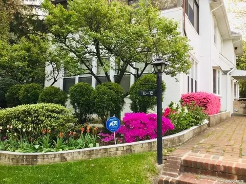 118-16 80th Rd, New York, NY 11415