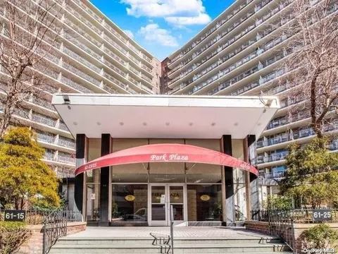 61-25 97th St #14D, New York, NY 11374